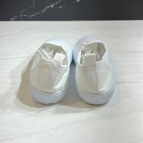 Unbranded Kid’s Slip-On Sneakers White sz 8.5 - Picture 3 of 7